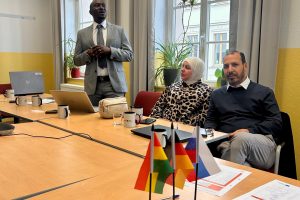 00048ff2-3653-4bf4-8816-29787d3b2fe1